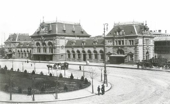 Dsseldorf, der Hauptbahnhof von 1891
                        ersetzt drei Sackbahnhfe