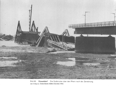 Dsseldorf, die zerstrte Sdbrcke nach
                        Kriegsende Mai 1945