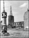 Kirche St. Andreas
                        in Ruinen, der Kirchturm steht noch