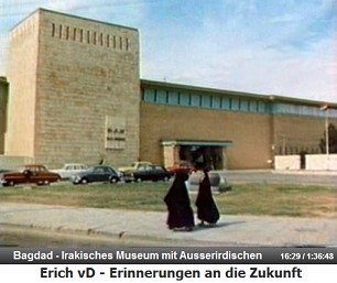 Das Irakische Museum in Bagdad mit Statuen und
                  Geschichten �ber Ausserirdische