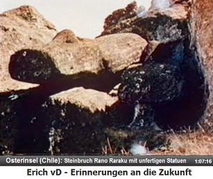 Chile, Osterinsel: Im Steinbruch des Vulkans Rano
                  Raraku liegen noch unfertige Statuen 02