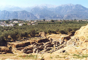 Esparta, teatro
                          con olivos