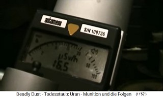 el contador Geiger cerca de un
barril de residuos nucleares muestra
16,5 el contador Geiger cerca de
un barril de residuos nucleares muestra
16,5