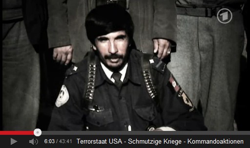 Daoud als
Polizeioffizier in Uniform Daoud als
Polizeioffizier in Uniform
