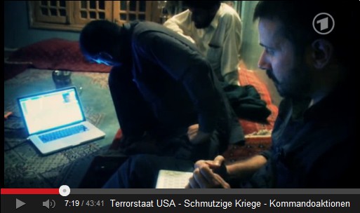 Muslime am Laptop sehen die Falschmeldung der
kriminellen Fascho-NATO Muslime am Laptop sehen
die Falschmeldung der kriminellen Fascho-NATO