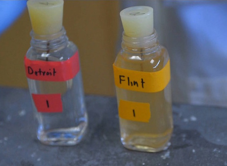 Wasserproben: Wasser aus Detroit ist sauber,
                      aus Flint ist es nur eine Flussbr�he
