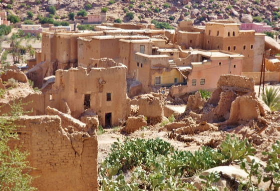 Berberdorf Ada bei Trafraout,
                            Tunesien