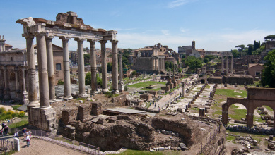 Das Forum Romanum war früher ein
Sumpf und wurde von den Etruskern mit Drainage
trockengelegt Das Forum Romanum war früher
ein Sumpf und wurde von den Etruskern mit Drainage
trockengelegt