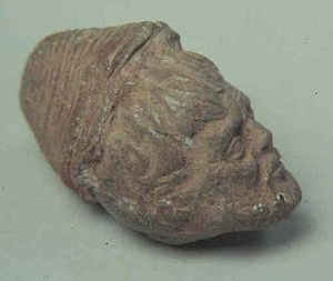 1800 Jahre alter Terracotta-Kopf aus
einem Grab in Calixtlahuaca in Mexico - sieht
eher wie ein Mittelmeerbewohner aus, ist kein
Schlitzauge-Ureinwohner aus "Amerika" 1800 Jahre alter
Terracotta-Kopf aus einem Grab in Calixtlahuaca
in Mexico - sieht eher wie ein
Mittelmeerbewohner aus, ist kein
Schlitzauge-Ureinwohner aus "Amerika"