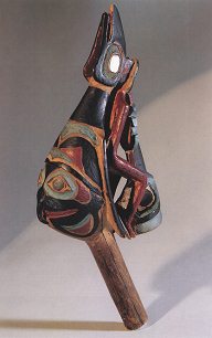 Tanzrassel in Form eines Raben der
                          Tsimshian-Prim�rnation