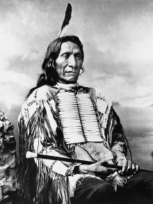 Red Cloud, halbseitlich Red Cloud,
halbseitlich