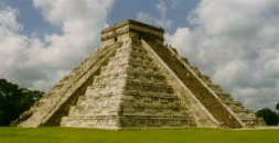 Tolteken in Chichen Itza: Castillo