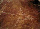 Sdperu: Kolibri
                der Nazca (Luftaufnahme)