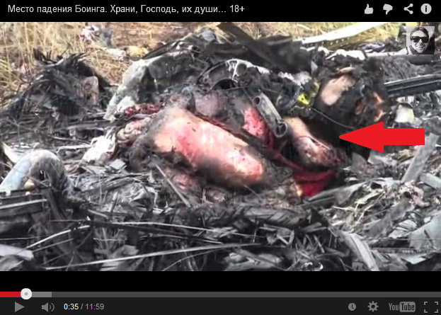 Dummy parts and a protesis at the fire
                        place, partly with original colors of an opened
                        joint (arrow) - all a FAKE