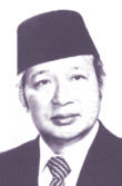 Dictator Suharto, an
                  absolutely criminal with his family robbing funds to
                  Switzerland - Diktator Suharto, ein Hochkrimineller,
                  der mit seiner Familie Gelder in die Schweiz bringt