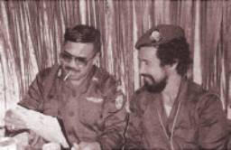 Ost-Timor: Xanana Gusmao und ein
                    ABRI-Kommandeur 1983 ; Indonesia