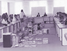 Indonesien 1999 : Wahlen, Stimmen
                    z�hlen ; Indonesia