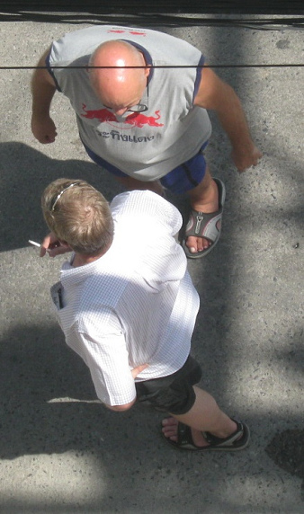 Criminal Swiss spies
                        leaving hotel Maple Mansion in Pattaya, May 10,
                        2013