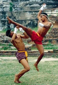 Kickboxen / Thai-Boxen Kickboxen /
Thai-Boxen