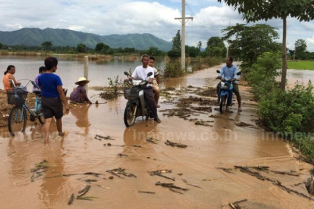 �berschwemmte D�rfer in
                Phetchabun in Thailand, 29. August 2014
