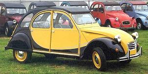 Grissom bezeichnet Apollo 1 als
"Lemon", Citroën bzw.
"Zitrönchen", der Citroën 2CV,
maximale Geschwindigkeit 100 km/h. Grissom bezeichnet Apollo 1 als
"Lemon", Citroën bzw.
"Zitrönchen", der Citroën 2CV,
maximale Geschwindigkeit 100 km/h.