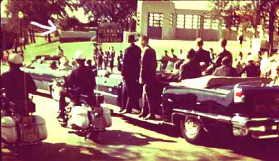 Kennedy assassination
                              at Dallas in 1963: Limousine and one of
                              the shooting positions (arrow).