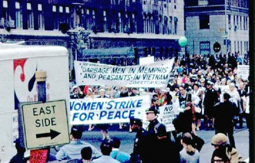 Anti war demonstration at New York
                              1968, banners.