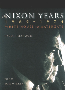 Book: The Nixon
                            Years, 1999, cover. But all analyzes are for
                            nothing when the political system will not
                            change.