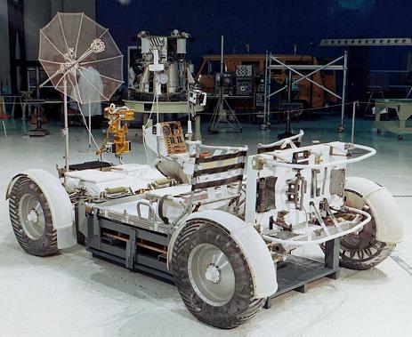 The "moon
car" (Lunar Research Vehicle LRV,
"Rover") before the transport from
Boeing to the Kennedy Space Center, foto no.
Boeing-LRV-2A297777. The "moon car" (Lunar
Research Vehicle LRV, "Rover")
before the transport from Boeing to the
Kennedy Space Center, foto no.
Boeing-LRV-2A297777.