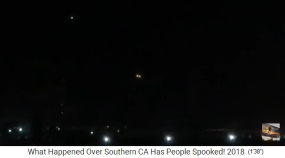 1.9.2018: UFO mit oranger
                      Lichterreihe �ber San Diego 04