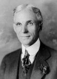 Henry
                    Ford, ein ganz grosser Helfer von Adolf Hitlers
                    Kriegen