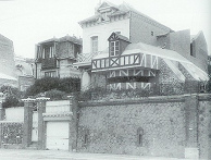 Le Havre, Bunker am Boulevard Albert
                              I. mit aufgesetzter Hausfassade als
                              Tarnung 02 1943