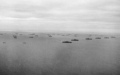 6.6.1944, weitere
                            Schiffe warten auf See