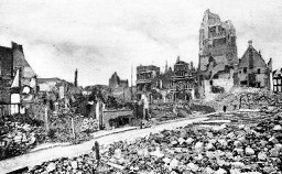 Arras, Rathaus in
Ruinen 1917 Arras,
Rathaus in Ruinen 1917