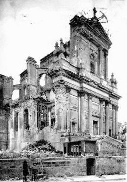 Arras, Kathedrale in Ruinen 1919 Arras, Kathedrale in Ruinen
1919