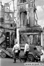 Gien in
                      Ruinen, Juni 1940
