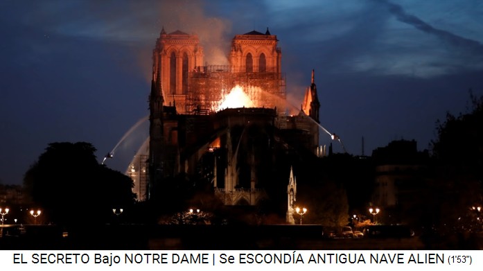 Brand der
                              Notre Dame am 15.4.2019: Die Feuerwehr
                              löscht kaum