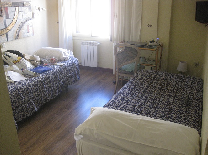 Hotel "San Antonio" en
                  �vila, el cuarto 203