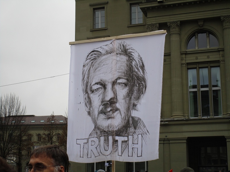 Assange portrait with the word
"TRUTH" Assange
portrait with the word
"TRUTH"