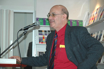 Tom Segev (2005,
                      Buchmesse Leipzig) [39]