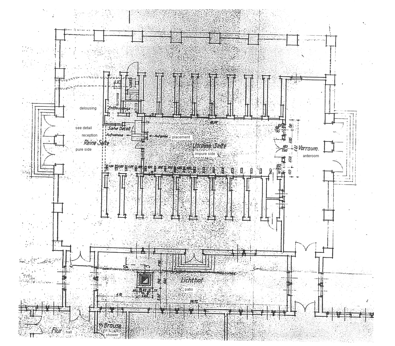 Auschwitz: Geplante
Kurzwellenentlausung in Gaskammerhaus Auschwitz: Geplante Kurzwellenentlausung in
Gaskammerhaus / projected short wave delousing in
gaschamber house