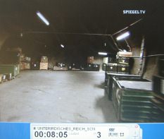 Neckarzimmern:
                          Bundeswehr in Tunnel 08, Militrausrstungen
                          02