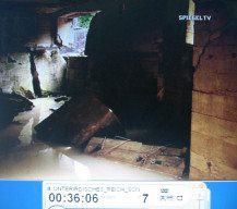 Abschussrampenbunker
                        in Watten 05. Trmmer im Wasser 01