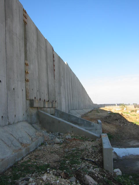 Mauer in Israel Palstina, wall
                  in Israel Palestine