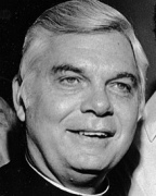 el agente principal del encubrimiento, el
                arzobispo cardenal Law (1984-2002), retrato de los aos
                1980s