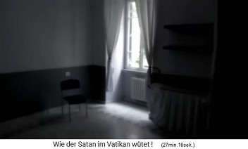 Ein Stuhl in
                einem Zimmer