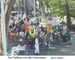 March on Rome of
                    the racist Pius Priestly Brotherhood in August 2000
                    01