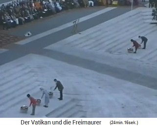 Das Religionstreffen am Vatikan vom 28. Oktober 1999, es werden 5 Flammen entz�ndet, die f�r 5 Kontinente stehen