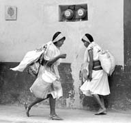 Playing girls of Totonac natives in
                          Veracruz
