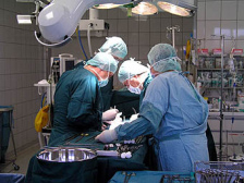 Para una operacin
                        el cuerpo tiene que ser preparado en maneras
                        diversos segn los grupos sanguneos,